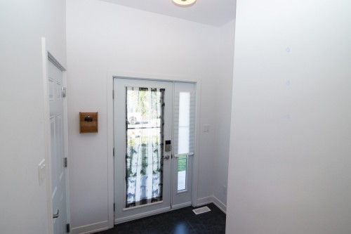 Hall d'entrée/Vestibule - 8 Rue De Barcelone, Gatineau (Aylmer), QC - Indoor Photo Showing Other Room