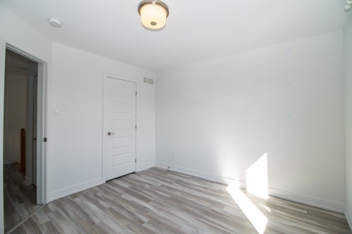 Chambre à coucher - 8 Rue De Barcelone, Gatineau (Aylmer), QC - Indoor Photo Showing Other Room