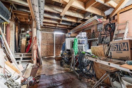 Garage - 2102 Ch. De Way'S Mills, Barnston-Ouest, QC - Indoor Photo Showing Basement