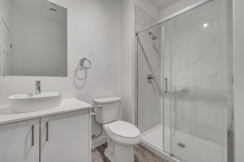 Salle de bains - 102-1600 Rue Mozart, Lévis (Desjardins), QC - Indoor Photo Showing Bathroom