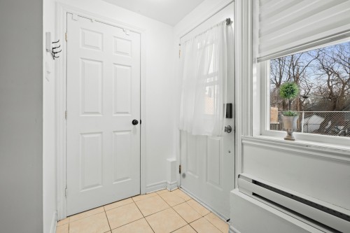 Entrée extérieure - 1020 Mtée Masson, Laval (Saint-Vincent-De-Paul), QC - Indoor Photo Showing Other Room