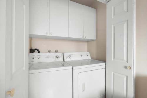 Salle de lavage - 1020 Mtée Masson, Laval (Saint-Vincent-De-Paul), QC - Indoor Photo Showing Laundry Room