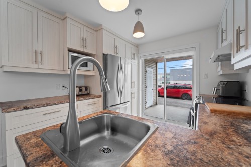 Cuisine - 18835 Rue Hubert-Aquin, Mirabel, QC - Indoor Photo Showing Kitchen
