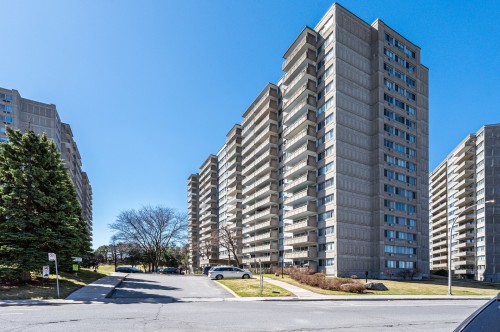 809-730 Boul. Montpellier  Montréal (Saint-Laurent), QC H4L 5B3