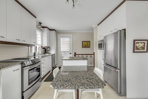 Cuisine - 8255 3E Avenue E., Québec (Charlesbourg), QC - Indoor Photo Showing Kitchen