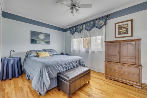 Chambre à coucher principale - 8255 3E Avenue E., Québec (Charlesbourg), QC - Indoor Photo Showing Bedroom