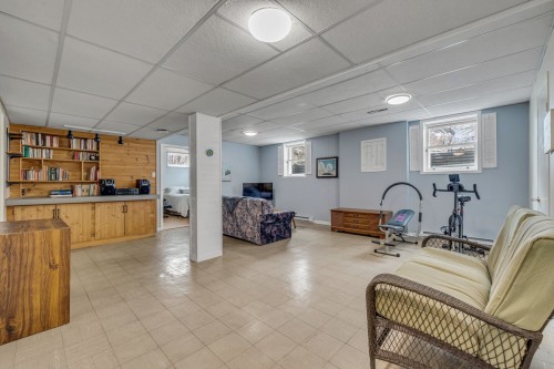 Salle familiale - 8255 3E Avenue E., Québec (Charlesbourg), QC - Indoor