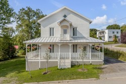 30 Rue St-Raphaël Québec (Beauport), QC G1C 2T7