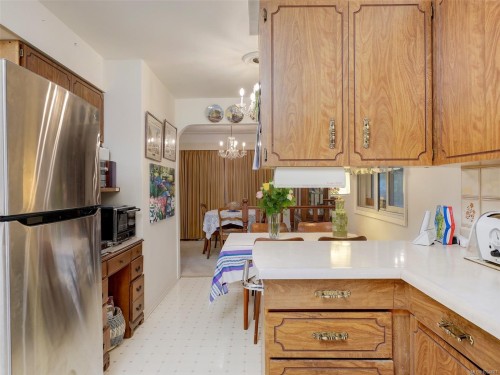 4231 Interurban Rd, Saanich, BC 