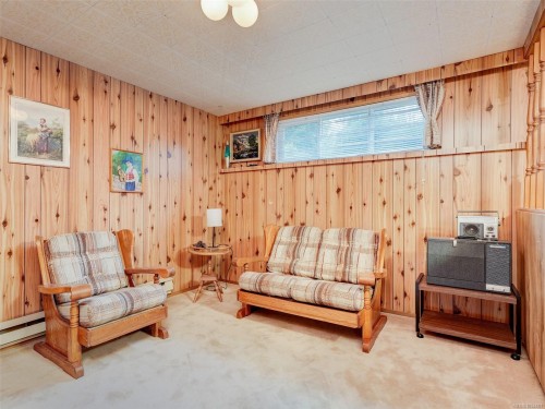 4231 Interurban Rd, Saanich, BC 