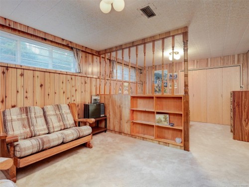 4231 Interurban Rd, Saanich, BC 