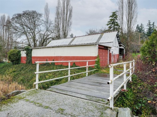 4231 Interurban Rd, Saanich, BC 