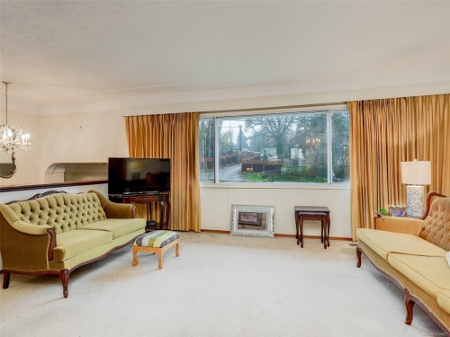 4231 Interurban Rd, Saanich, BC 