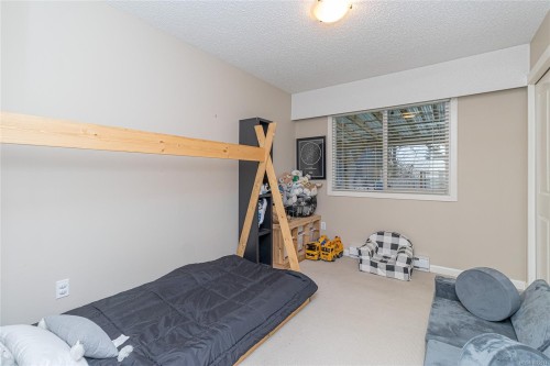 5845 Kinch Ave, Duncan, BC 