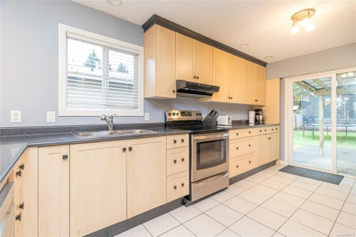 5845 Kinch Ave, Duncan, BC 