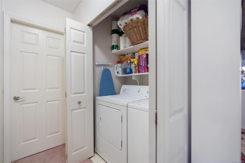 #8-909 Admirals Rd, Esquimalt, BC 