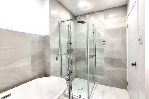 Salle de bains - 6794 Ch. Louis-Pasteur, Côte-Saint-Luc, QC - Indoor Photo Showing Bathroom