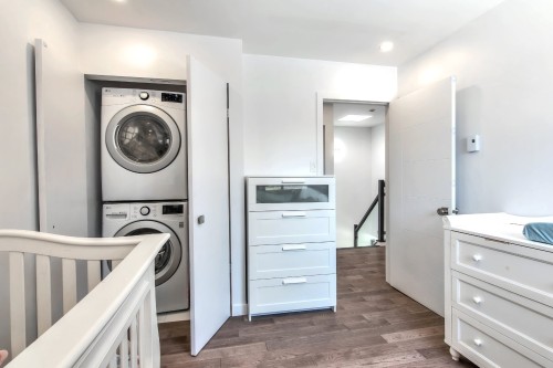 Salle de lavage - 6794 Ch. Louis-Pasteur, Côte-Saint-Luc, QC - Indoor Photo Showing Laundry Room