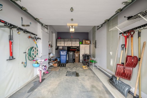 Garage - 3545Z Place Cabral, Brossard, QC - Indoor Photo Showing Garage
