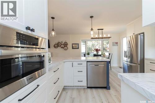 543 Redberry Road, Saskatoon, SK - Indoor Photo Showing Kitchen With Upgraded Kitchen