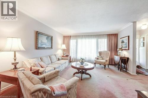 4356 Dublin Crescent, Burlington, ON - Indoor Photo Showing Living Room