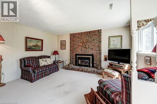 4356 Dublin Crescent, Burlington, ON - Indoor Photo Showing Living Room With Fireplace