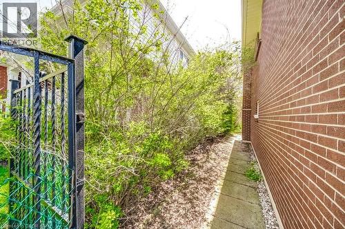 4356 Dublin Crescent, Burlington, ON - Outdoor