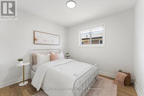 291 Thrace Avenue, Mississauga, ON - Indoor Photo Showing Bedroom