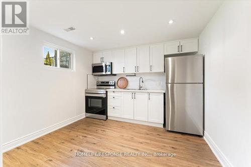 291 Thrace Avenue, Mississauga, ON - Indoor Photo Showing Kitchen