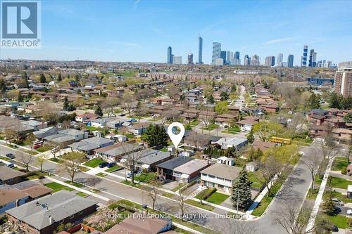 291 Thrace Avenue, Mississauga, ON - Outdoor With View