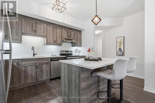 81 - 25 Isherwood Avenue, Cambridge, ON - Indoor Photo Showing Kitchen With Stainless Steel Kitchen With Upgraded Kitchen