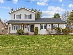 113 GREENSVIEW Drive Stratford, PE C1B 1N2