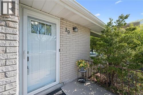 39 Charlotte Crescent, Kitchener, ON - Outdoor With Exterior