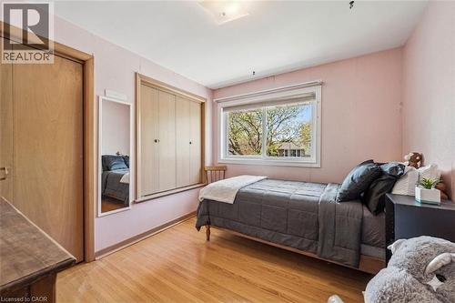 39 Charlotte Crescent, Kitchener, ON - Indoor Photo Showing Bedroom