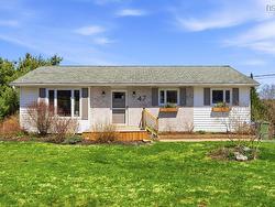 47 Stratford Drive  Cole Harbour, NS B2V 2M7