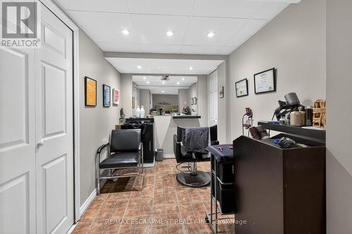 186 Seneca Avenue, Hamilton, ON - Indoor Photo Showing Other Room