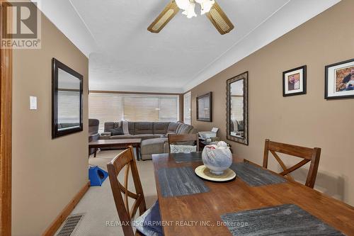 186 Seneca Avenue, Hamilton, ON - Indoor Photo Showing Dining Room