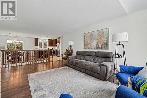 264 Ejs Lane, Beckwith, ON - Indoor Photo Showing Living Room