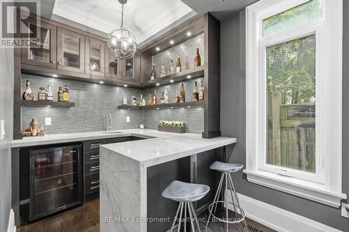 4180 Lakeshore Road, Burlington (Shoreacres), ON - Indoor