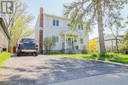 628 CLARE AVENUE Welland (N. Welland), ON L3C 3C1