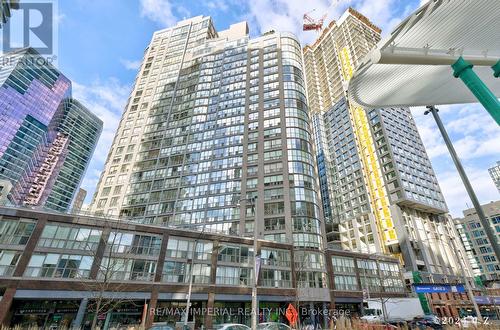 2201 - 24 WELLESLEY STREET W  Toronto, ON M4Y 2X6