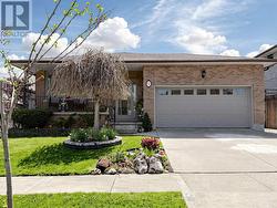 32 HARBRITE DRIVE Hamilton, ON L8G 4G5