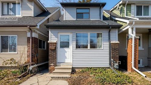 366 COXWELL AVENUE  Toronto, ON M4L 3B7