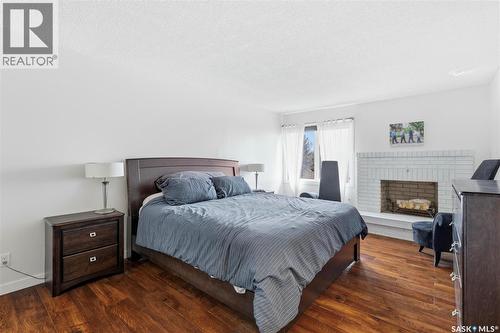 404 Dalgliesh Drive, Regina, SK - Indoor Photo Showing Bedroom