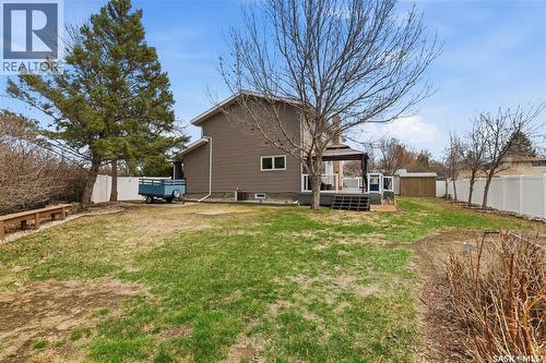 404 Dalgliesh Drive, Regina, SK - Outdoor