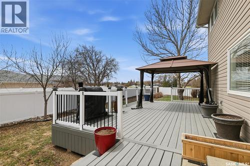 404 Dalgliesh Drive, Regina, SK - Outdoor With Deck Patio Veranda