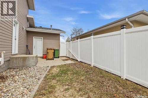 404 Dalgliesh Drive, Regina, SK - Outdoor With Exterior