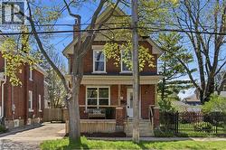 33 RICHMOND Street Brantford, ON N3T 3Y2