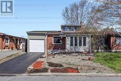 35 BENLEA DRIVE  Ottawa, ON K2G 4A3