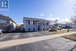 398 Minstrel BAY Thunder Bay, ON P7G 1S5